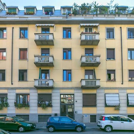 Bright House In Milan Apartment Exterior photo